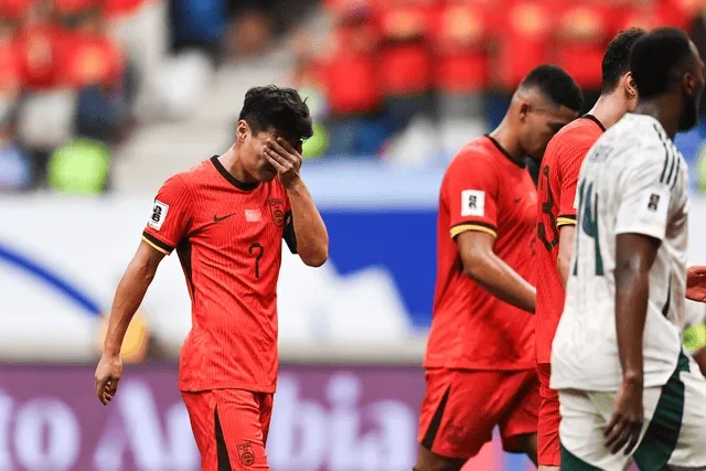 Vòng loại World Cup: Thủ môn nhập tịch giúp Indonesia tiếp tục giành điểm, Trung Quốc thua ngược dù đá hơn người - Ảnh 2.