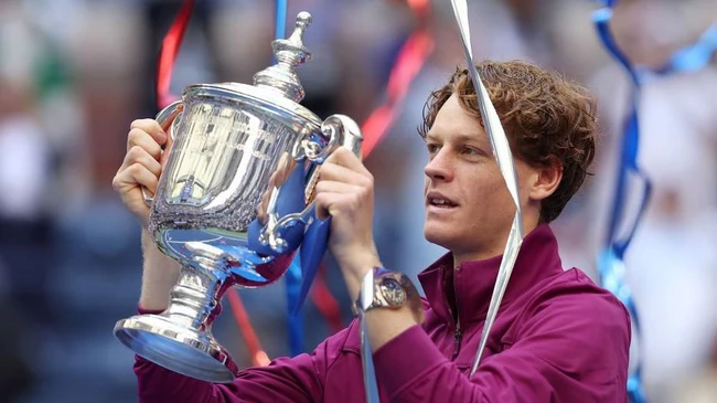 Jannik Sinner vô địch US Open 2024 thuyết phục, tái lập thành tích như Federer và Djokovic - Ảnh 1.