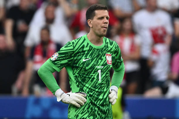 Barca chọn Szczesny thay thế Ter Stegen